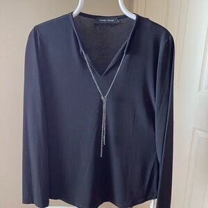 Ivanka Trump black top w/ accessory